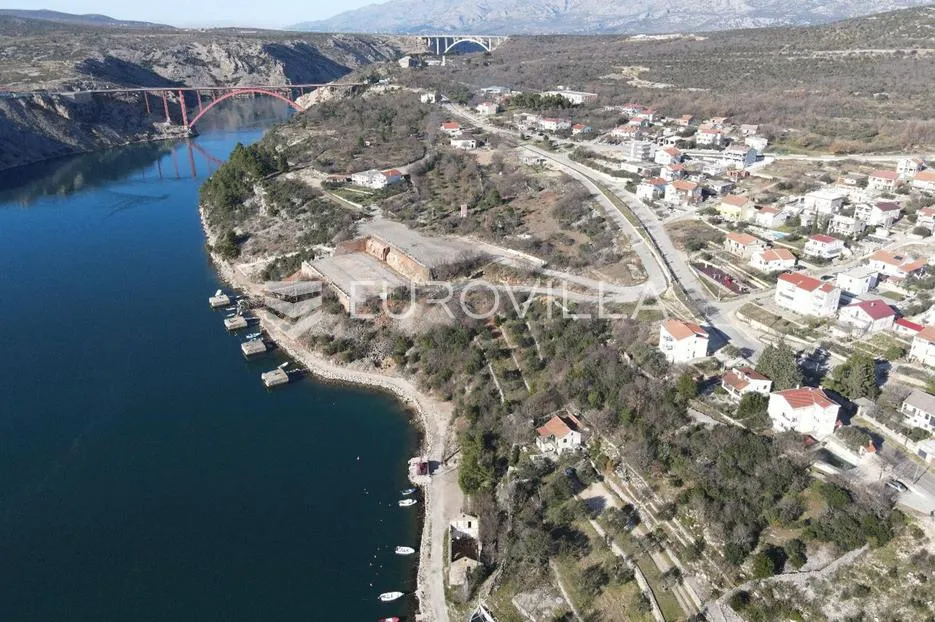 jasenice, maslenica, atraktivno građevinsko zemljište u drugom redu do mora 705m2 - slika 2