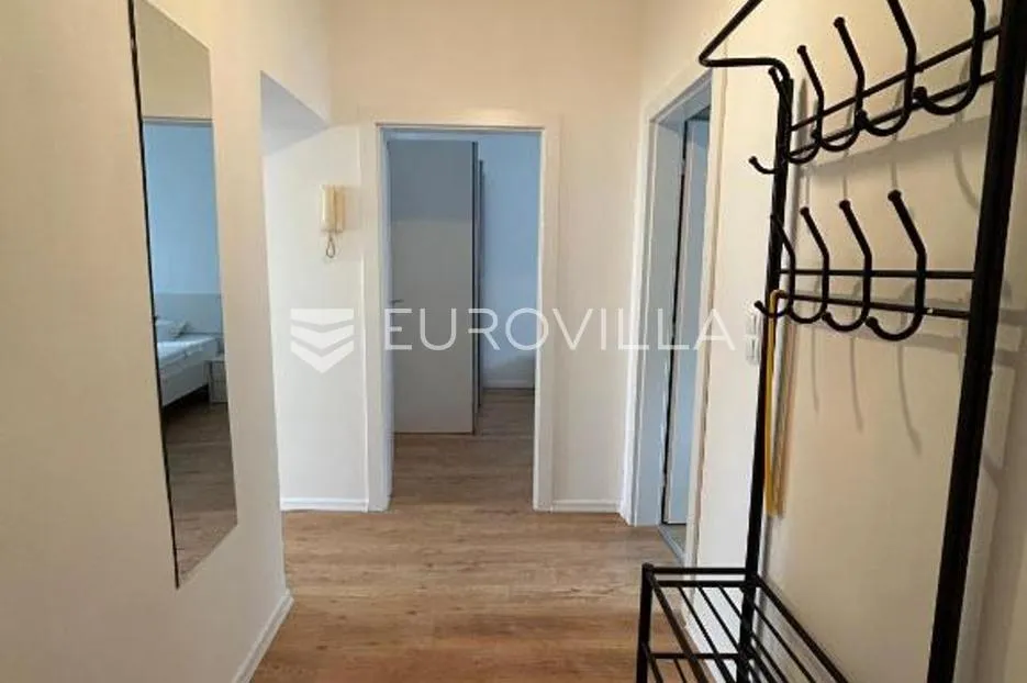 rijeka, banderovo, adaptirean i novonamješten stan 51, 52 m² - slika 4