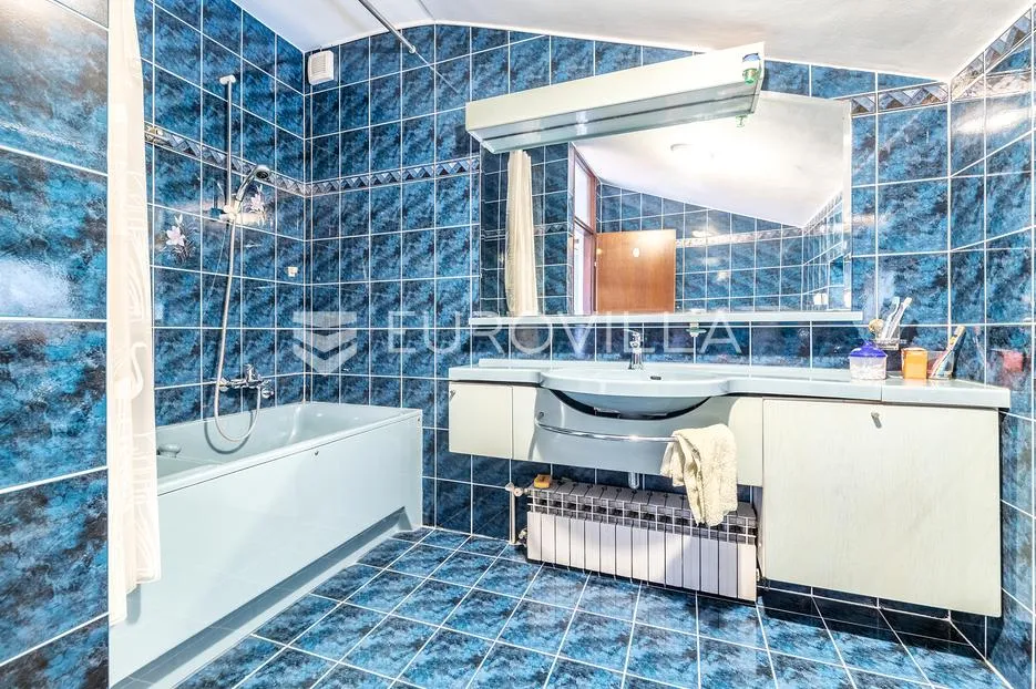 zagreb, lučko, odlična kuća 400 m² na zemljištu od 1740 m² - slika 16
