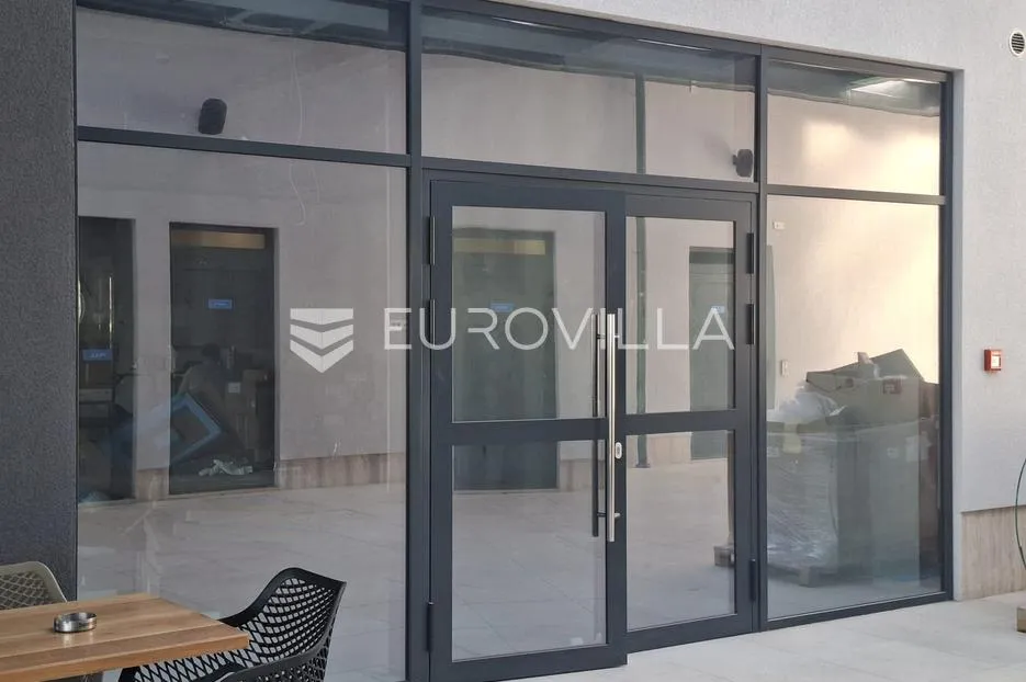 kukuljanovo, reprezentativan p.p. u prizemlju, 260 m² - slika 3