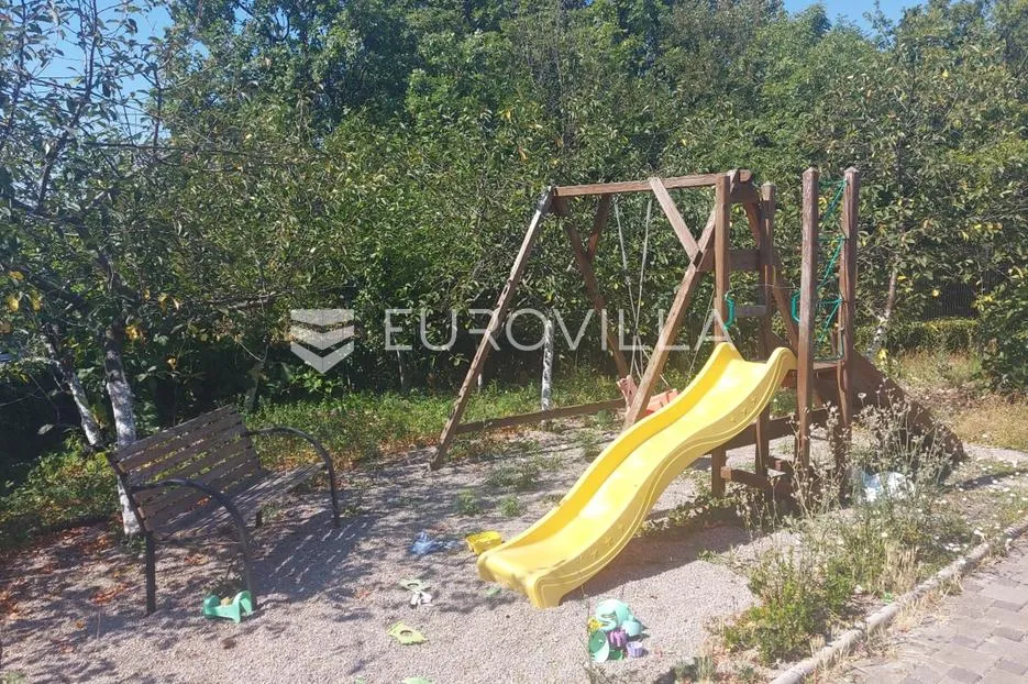 rijeka, srdoči, prostrana obiteljska kuća s grijanim bazenom - slika 6