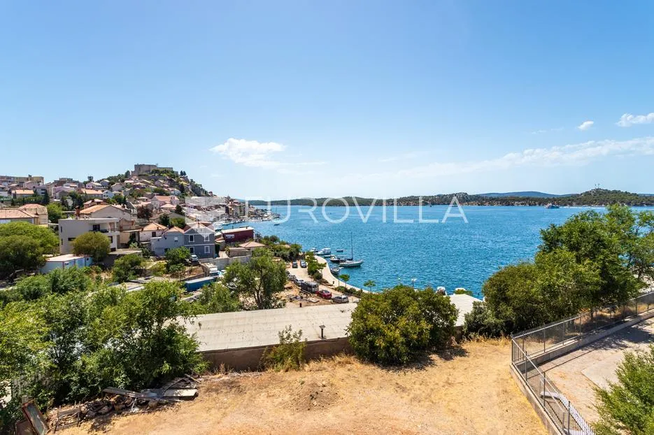 Šibenik, plaža Banj, penthouse sa prekrasnim pogledom na more, 138,82 m² - Crnica