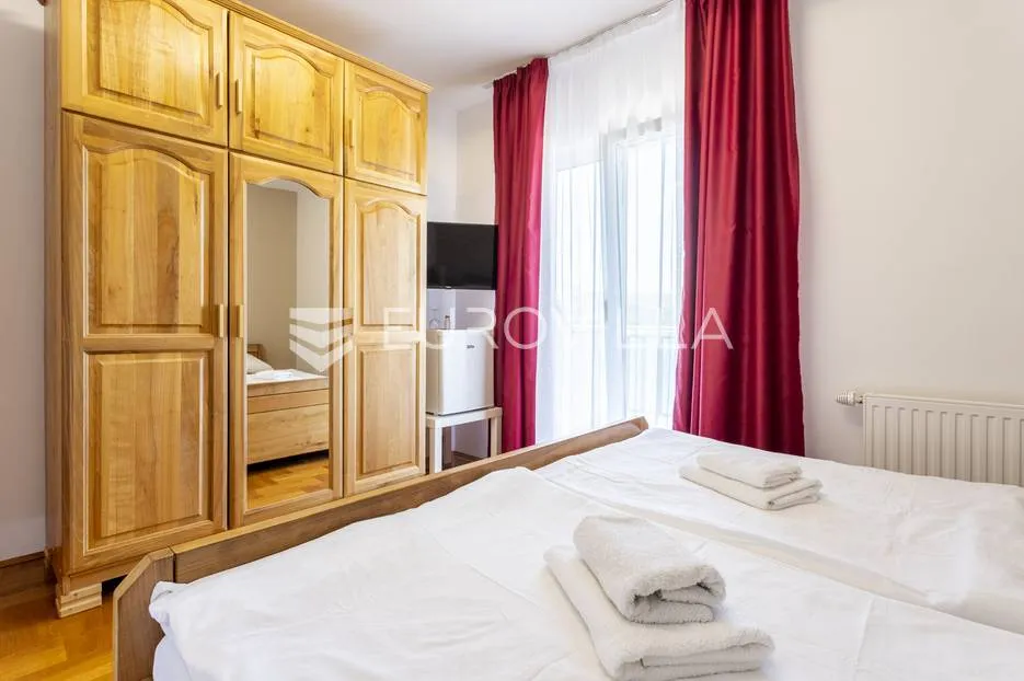 trogir, prekrasan hotel 2.408,84 m² sa pogledom na more - slika 27
