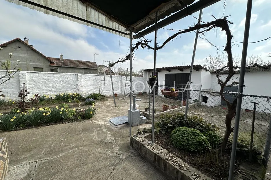 vukovar, borovo naselje, kuća 90 m² dodatni stambeni prostor, okućnica 663 m² - slika 10