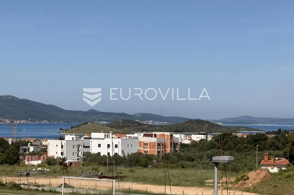 zadar, turanj, troetažni luksuzni stan s krovnom terasom, pogledom na more i neto površine 139,89 - slika 7