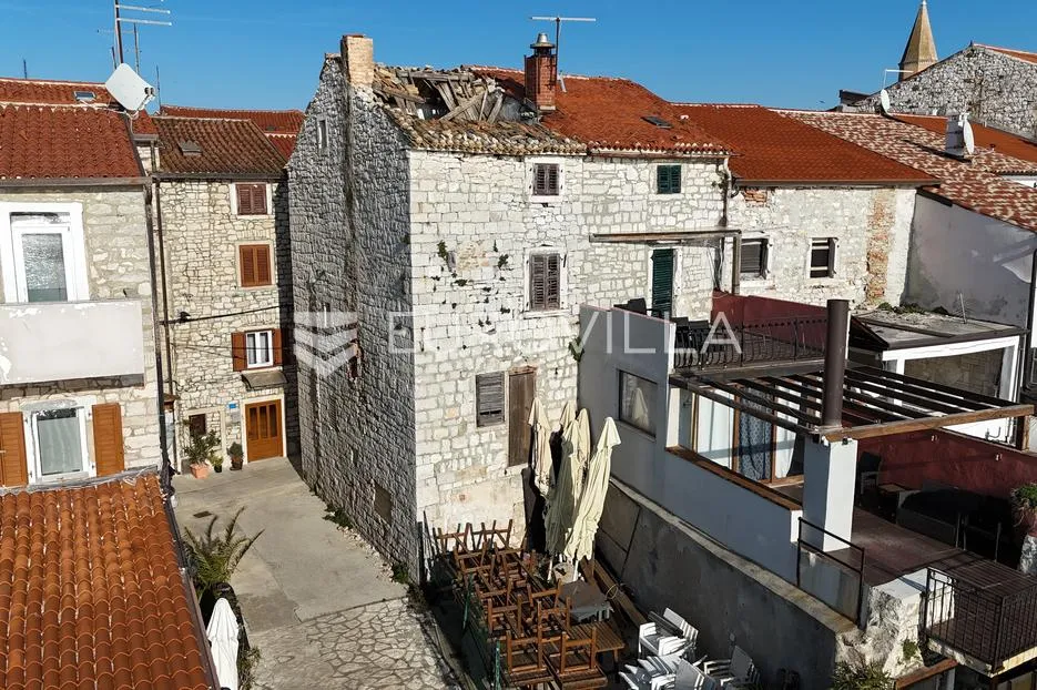 istra, umag, autentična kamena kuća uz more, rijetkost na tržištu - slika 5