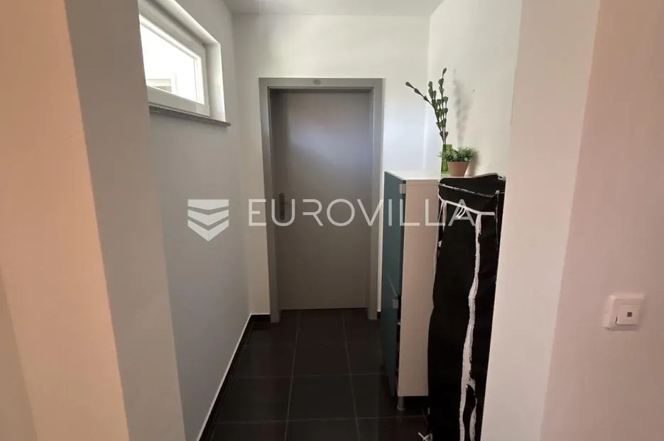 istra, medulin, apartmanska kuća sa tri stana na mirnoj lokaciji - slika 38