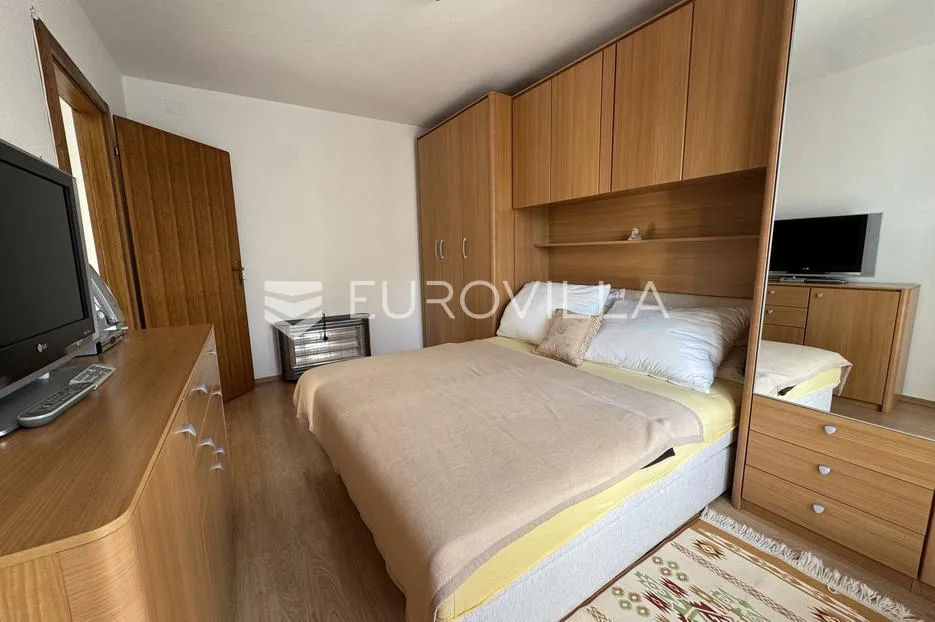 jadranovo, odličan stan 47 m² s dva balkona, 380 m od mora - slika 8