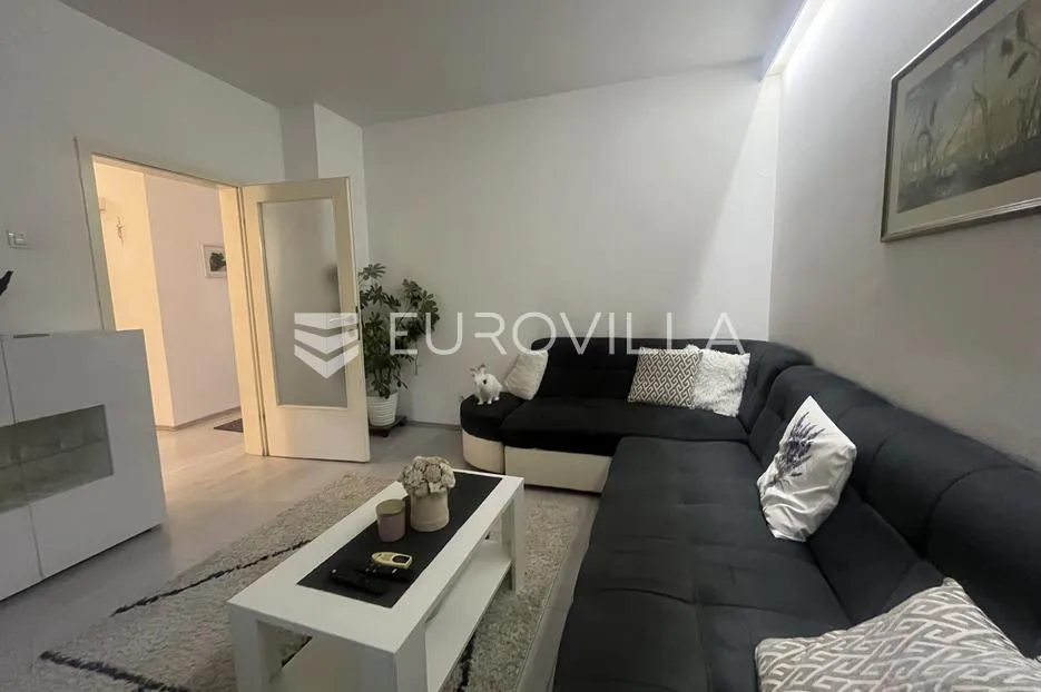 slavonski brod, naselje slavonija stan 82 m² prvi kat - slika 2