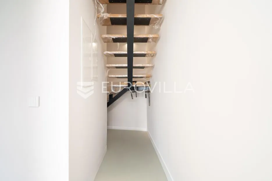 zadar, privlaka, luksuzni dvoetažni dvosoban stan 1. red do mora, 85,05 m² - slika 4