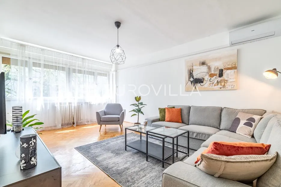 Zagreb, Srednjaci, prostran dvosoban stan s loggiom, 57.99 m²