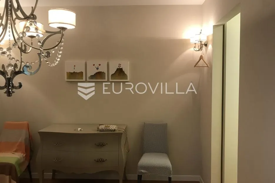 istra, rovinj, luksuzni penthouse nkp 186m2 na super lokaciji s dva garažna mjesta - slika 7