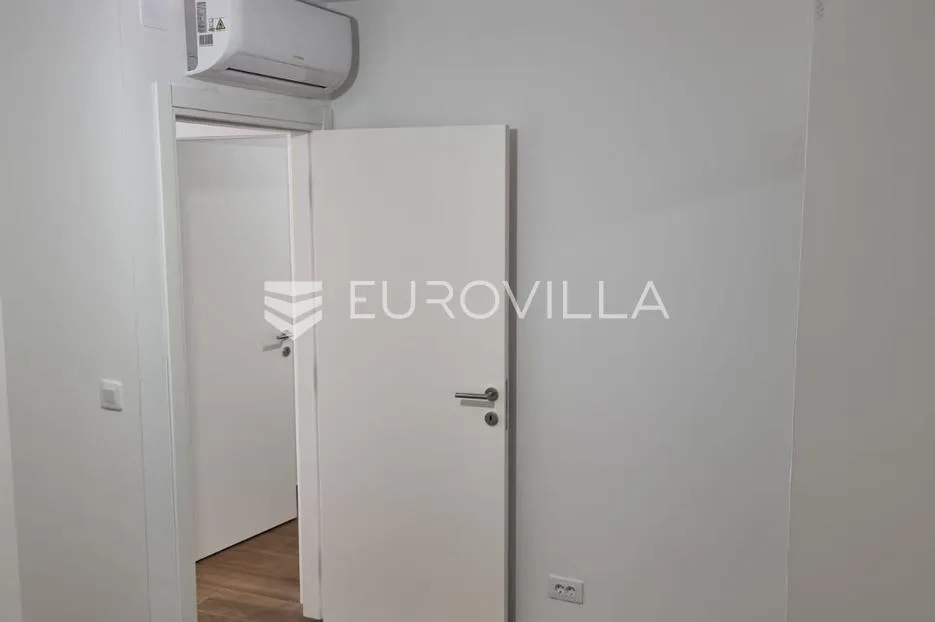 hvar, vrboska, dvosoban stan u novoizgrađenom objektu - slika 5
