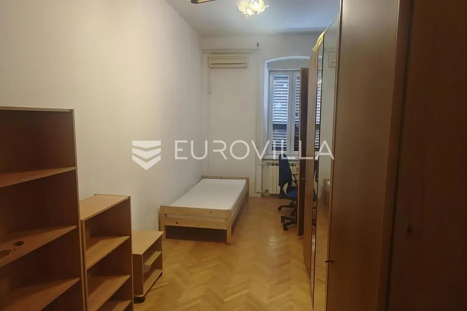 rijeka, centar, komforan četverosoban stan 117 m² s pogledom na more - slika 5