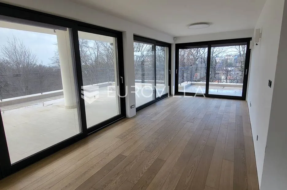 tuškanac vila 600m2 na zemljištu 5.000m2 - slika 10