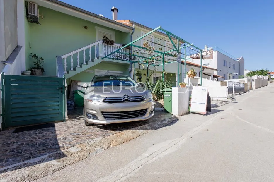istra, medulin, kuća s dva stana, 100 m od mora - slika 25