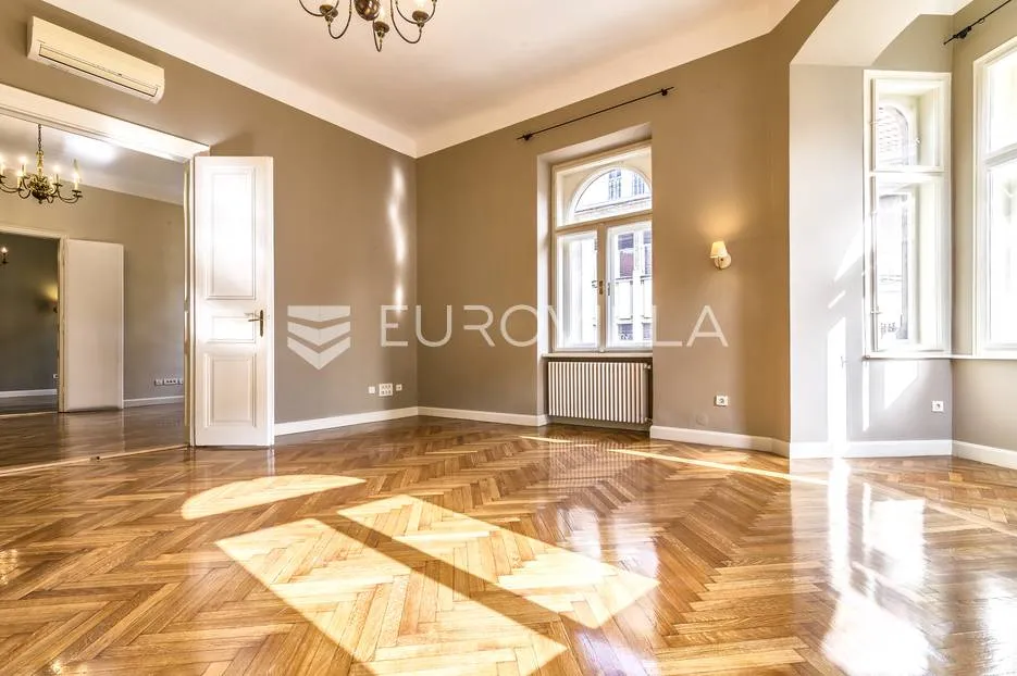 petrinjska kraj trga bana jelačića luksuzan stan 160m2 - slika 2