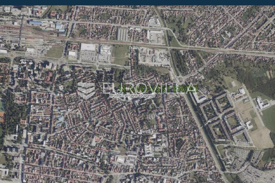 Slavonski Brod, Mali Pariz, građevinsko zemljište 720 m²
