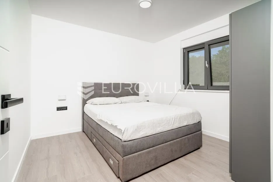 zadar, privlaka, dvosoban stan s vrtom, 83,47 m² - slika 8