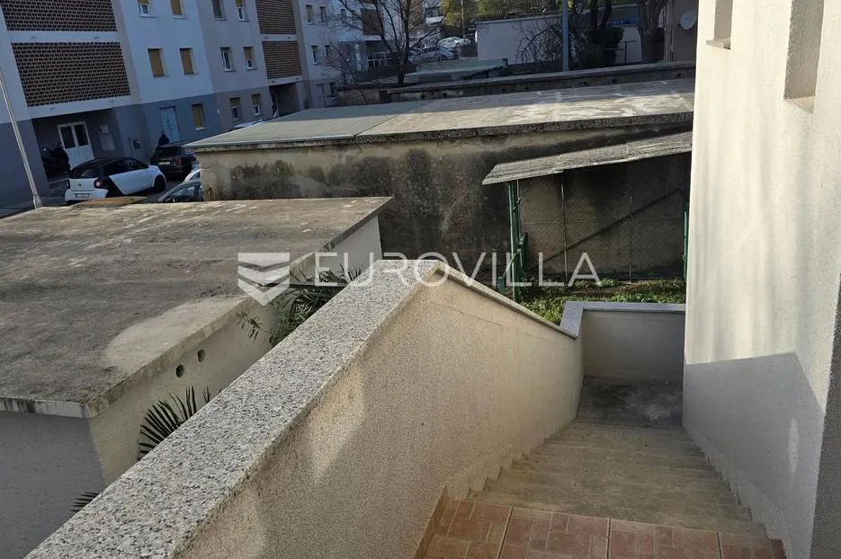 vojak, uređen stan 49,65 m², 2 balkona i spremištem, blizina kampusa - slika 8