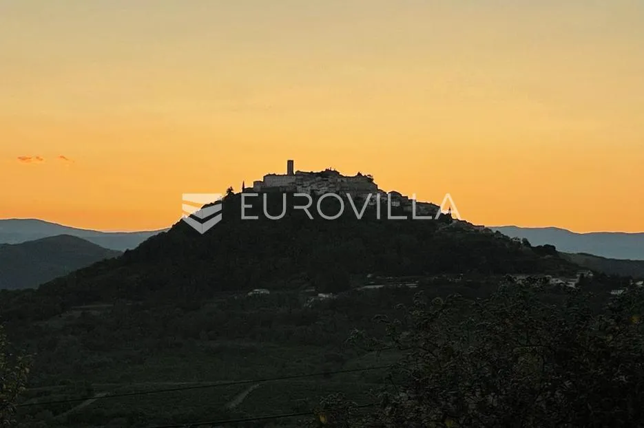 istra, motovun, građevinsko zemljište 2181m2 s idejnim projektom - slika 13
