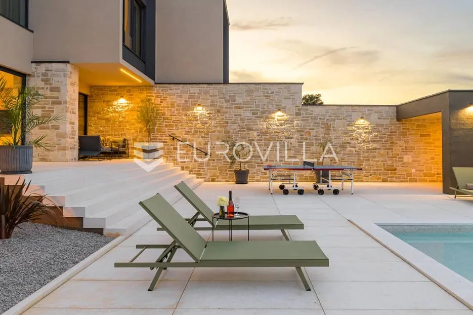 rovinj, rovinjsko selo - luksuzna vila na izoliranoj lokaciji - slika 7