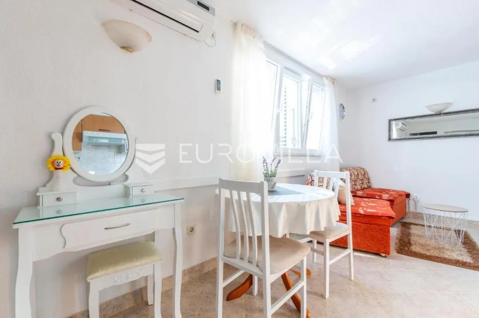 zečevo rogozničko, prekrasna apartmanska kuća s bazenom, 236 m² - slika 18
