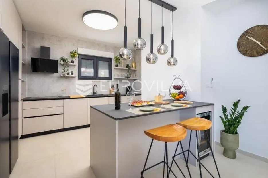 split, kaštel stari, ekskluzivna vila - slika 39