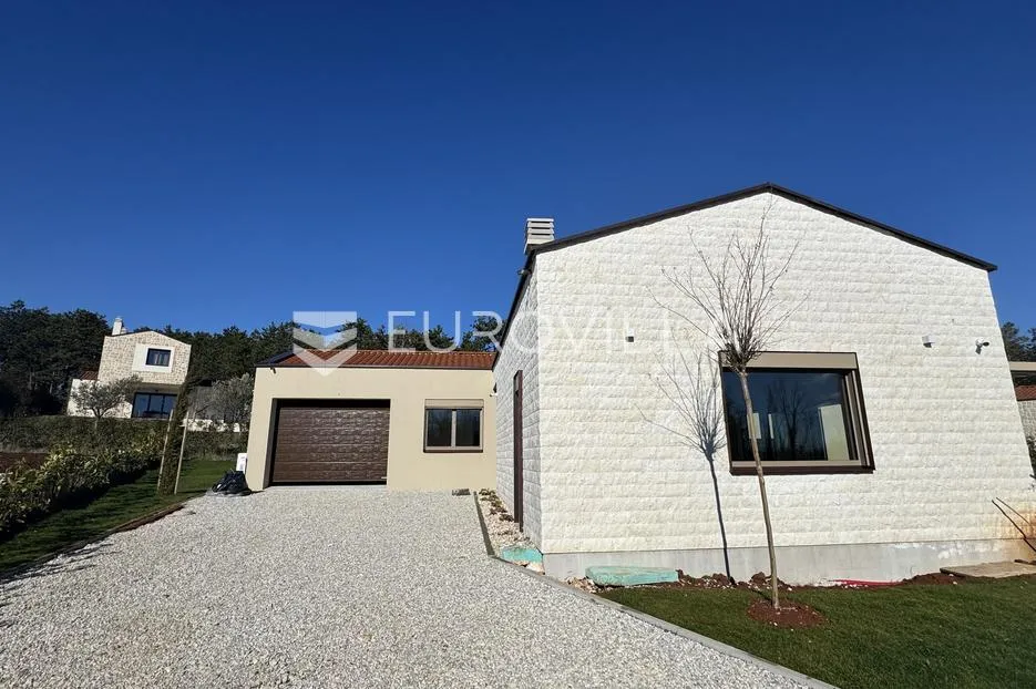 istra, majkusi, moderna prizemnica 160 m² s grijanim bazenom i uređenom okućnicom - slika 35