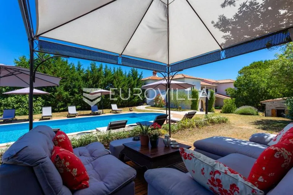 rakalj, predivna, prostrana villa s bazenom i velikom okućnicom, 452 m² - slika 7