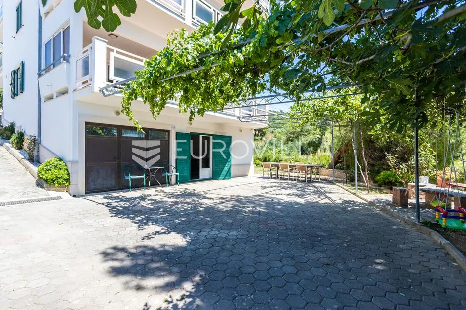 podstrana, mutogras, apartmanska kuća na prekrasnoj lokaciji - slika 3