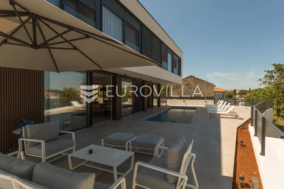istra, rovinjsko selo, moderna novogradnja 222m2 s bazenom - slika 35