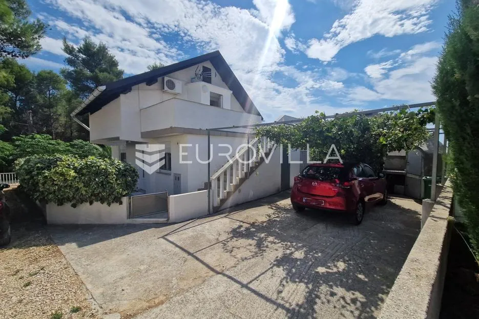 vir, samostojeća katnica s dva apartmana - slika 27