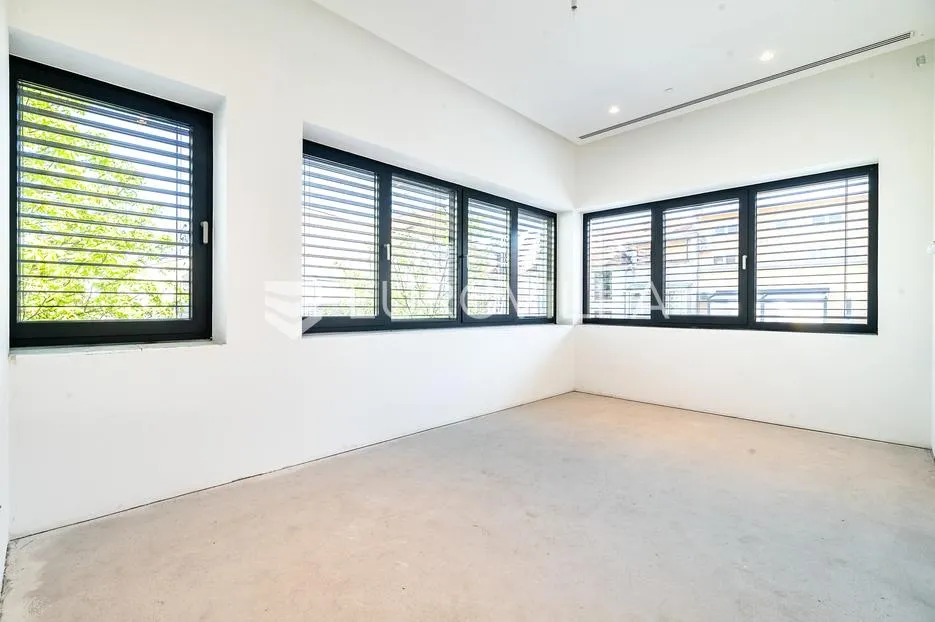 luksuzan četverosoban dvoetažan penthouse 284 m² u kaptol centru - slika 9