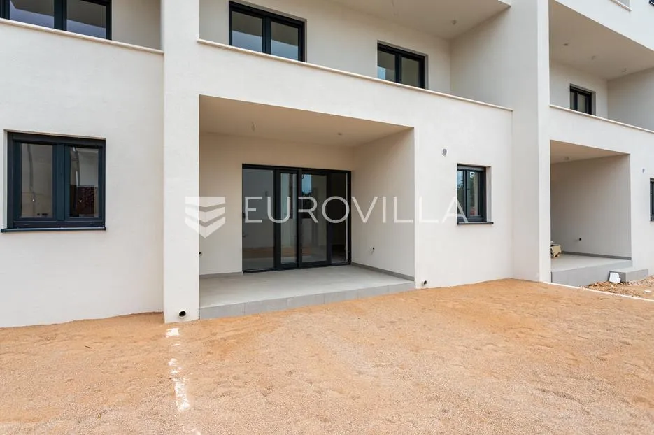 vodice, prostran dvosoban stan, 112,61 m² - slika 15