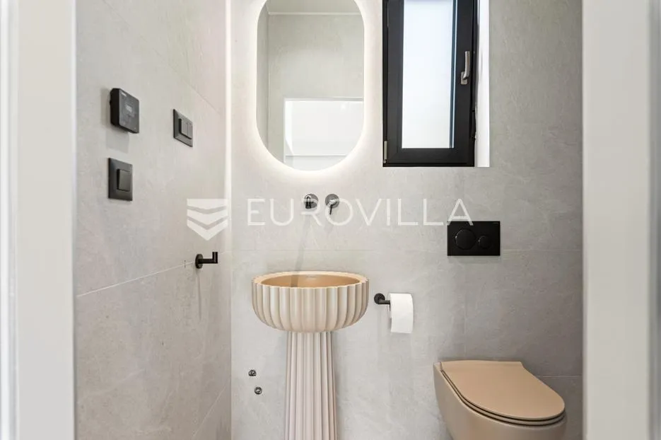 istra, poreč, prekrasna dizajnerska vila potpuno opremljena - slika 17
