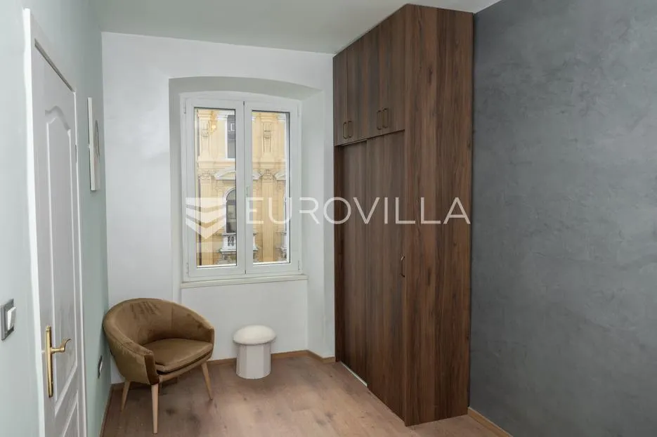 rijeka, centar, peterosoban stan 97 m² s dvije odvojene stambene jedinice - slika 8