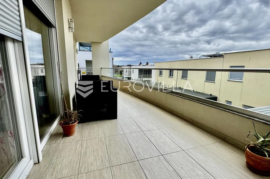 istra, novigrad, stan 120 m² krovna terasa 150 m²,na top lokaciji 500 m od centra grada - slika 9