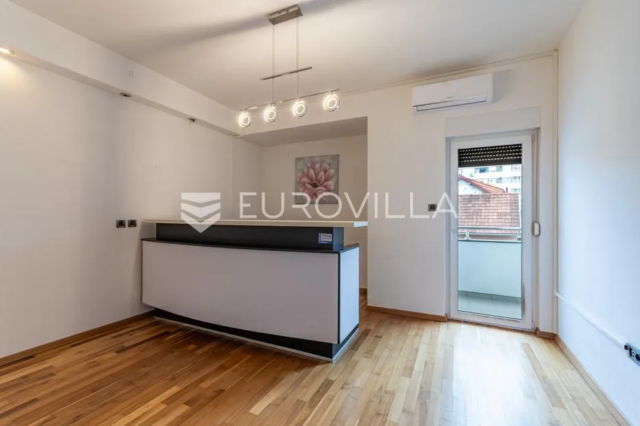 varaždin, centar, atraktivan poslovni prostor površine 228 m² - slika 2
