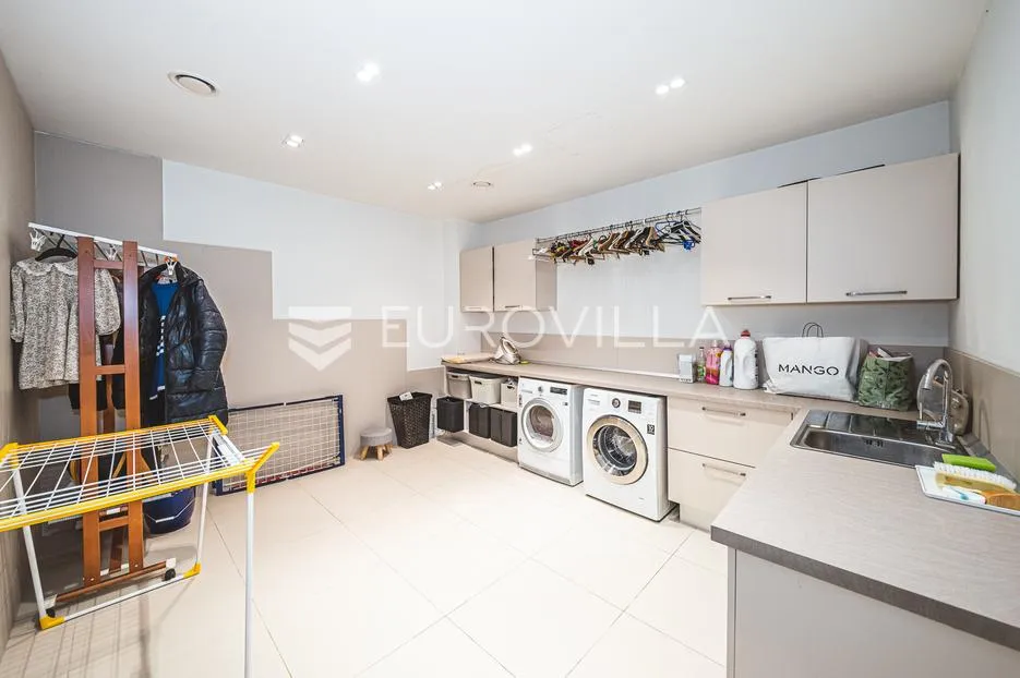 zagreb, gornje prekrižje, ekskluzivna obiteljska vila 376 m² na zemljištu od 704 m² - slika 19