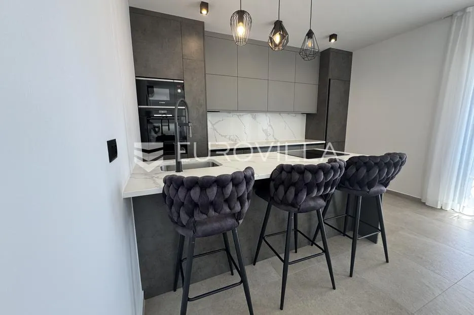 istra, jakovići, novogradnja, prizemnica 144 m2 s dvije spavaće sobe i bazenom - slika 22