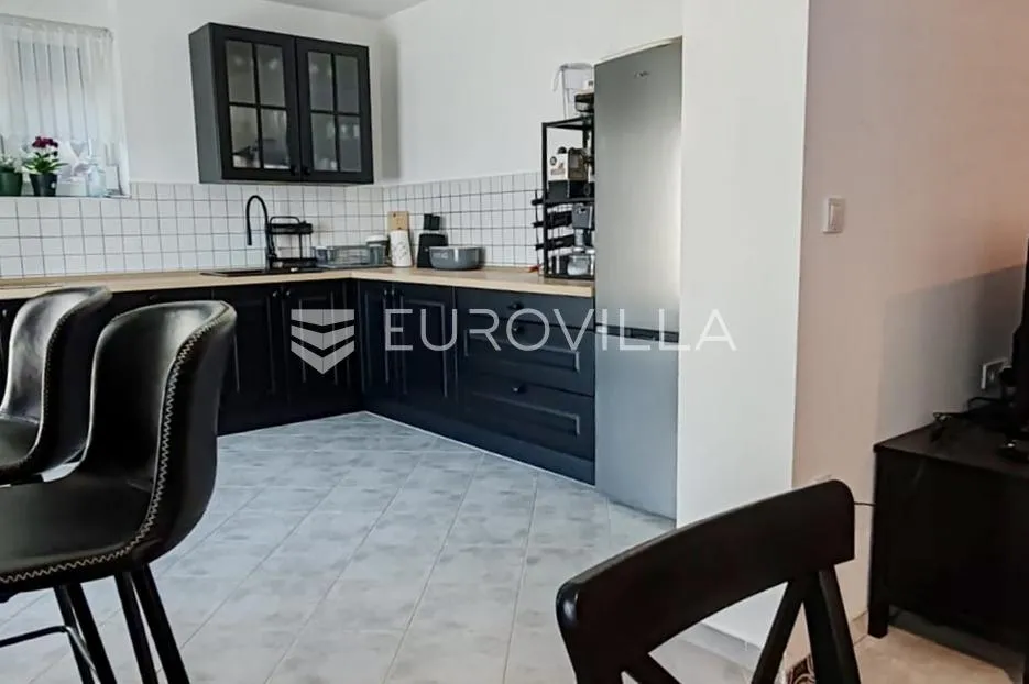 rab, supetarska draga, trosoban stan 85 m² s okućnicom od 39 m² - slika 8