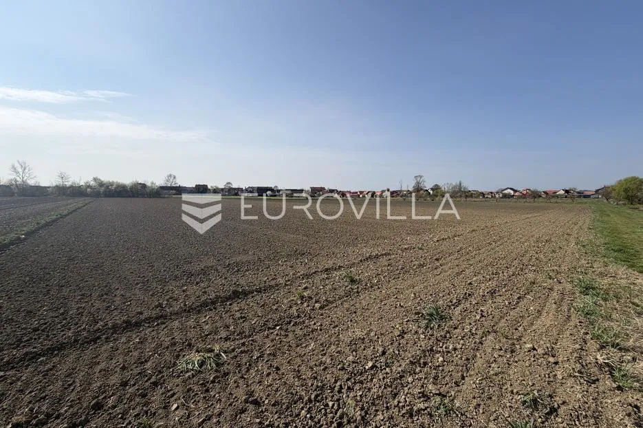 Piškorevci, građevinsko zemljište 1,26 ha - Piškorevci, Đakovo