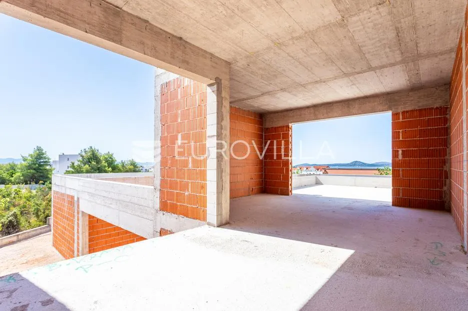 vodice, prekrasna i prostrana vila s bazenom, 730,25 m² - slika 31