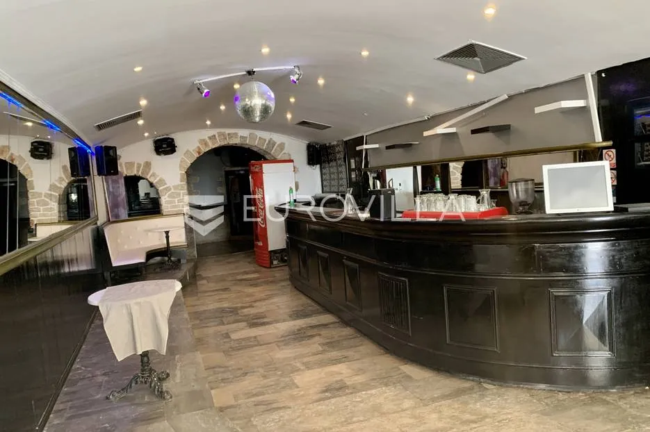 istra, poreč - poslovni prostor 115 m2 u starogradskoj jezgri - slika 9