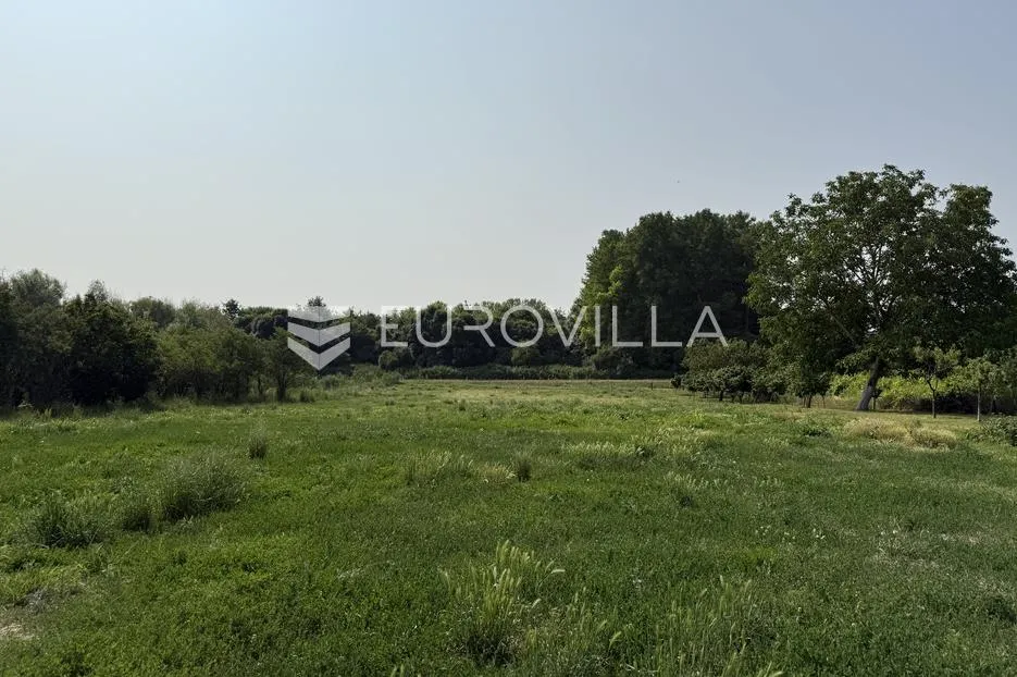 osijek, bilje, na prodaju građevinsko zemljište površine 5472 m2 - slika 3
