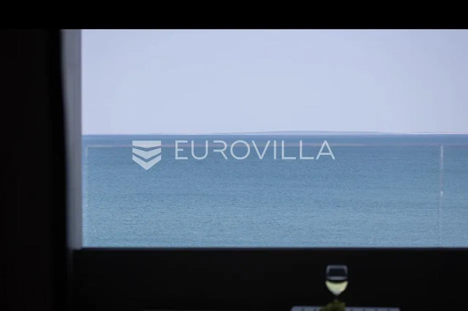 pag, povljana, garsonijera 1. red do mora, 36,74 m² - slika 3