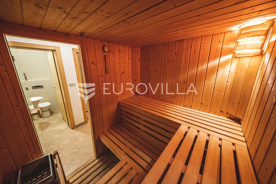 zagreb, remete, predivan četverosoban stan površine 176 m² - slika 31