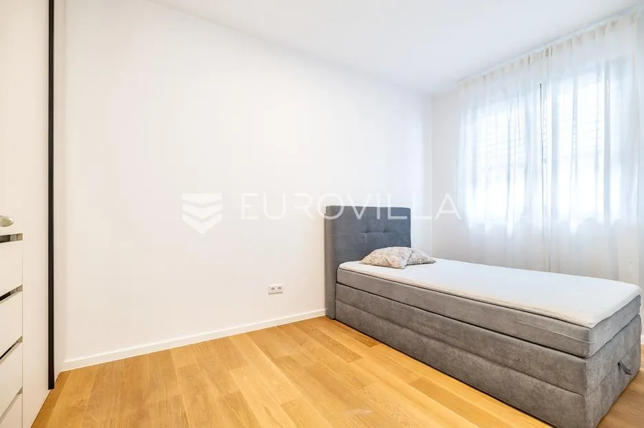 zagreb, maksimir, prekrasan stan 114 m² - slika 7