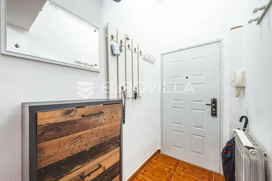 zagreb, donji grad, stan za najam 44 m² u suterenu - slika 8